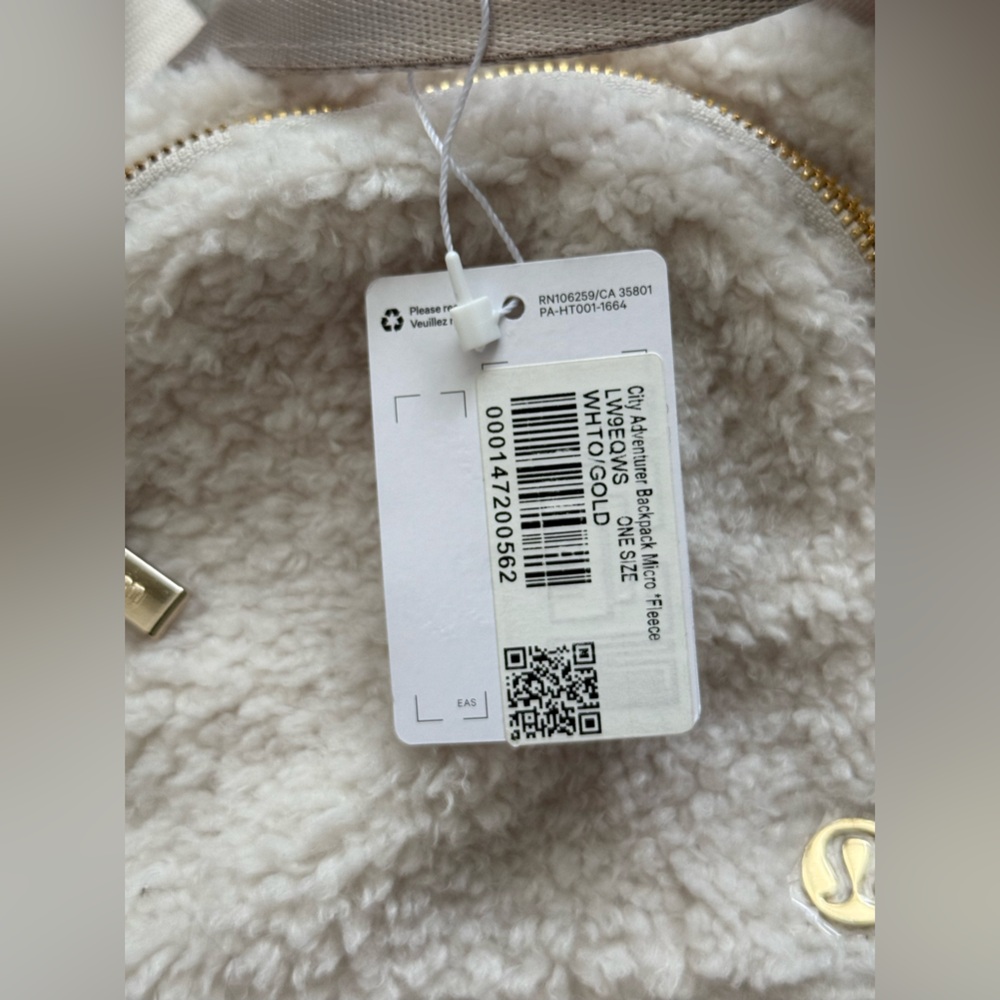 Lululemon City Adventurer Backpack Micro 3L *Fleece White Opal / Gold (NWT) - Picture 9 of 9